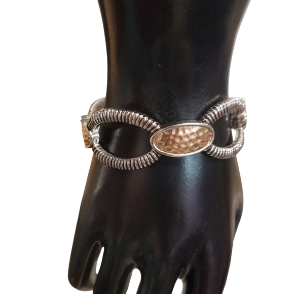 SILVER & GOLDTONE DESIGNER INSPIRED CLAMPER BRACELET - Picture 1 of 7